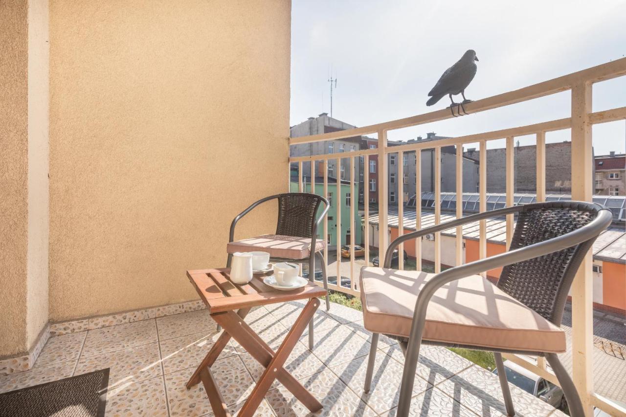 Modern Apartment With Balcony In Swinoujscie Center By Noclegi Renters エクステリア 写真